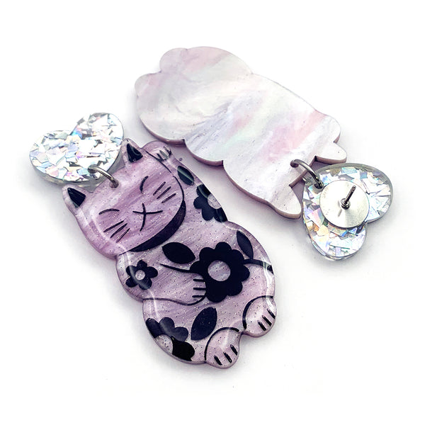 Maneki Neko Earring · Lucky Cat · Pale Lilac