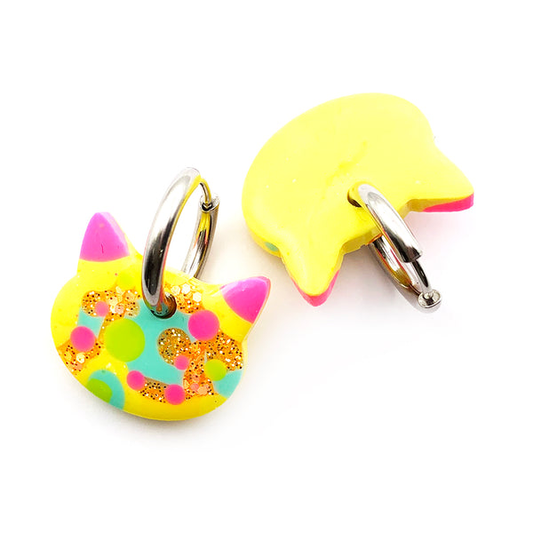 Resin Earring · Huggy Cat · Yellow Multi · 1