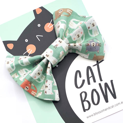 Cat Bow · For Collar · Row of Cats Mint