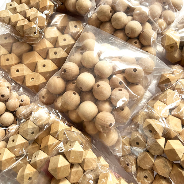 Wood Beads · Mix sizes & shapes · Maple · 15-30mm · Approx 450 Beads