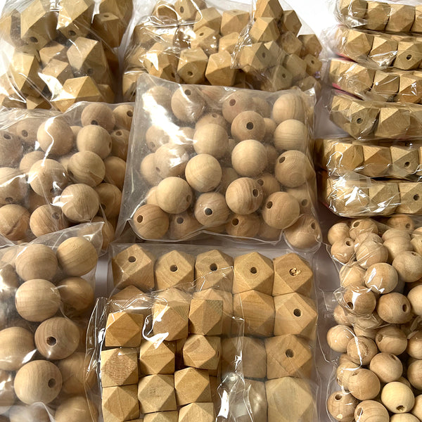 Wood Beads · Mix sizes & shapes · Maple · 15-30mm · Approx 450 Beads