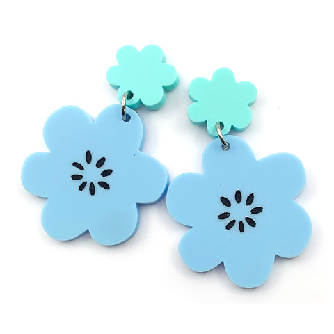 Flower Power Earring · Pastel · Blueberry