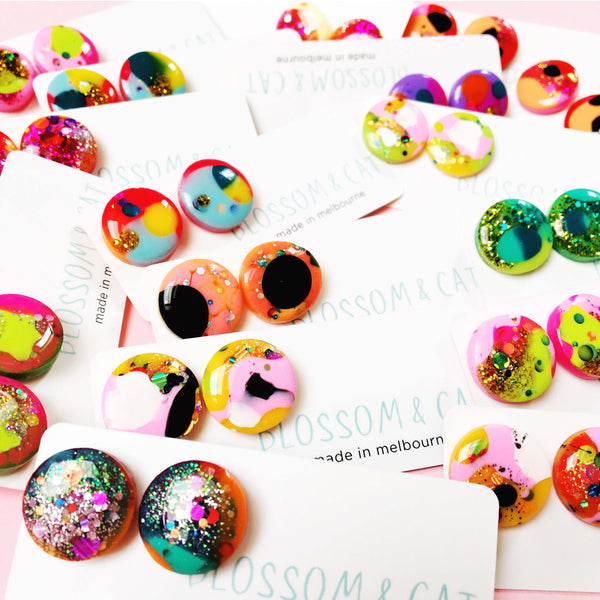 Resin Stud · Round Medium · 16mm · 127